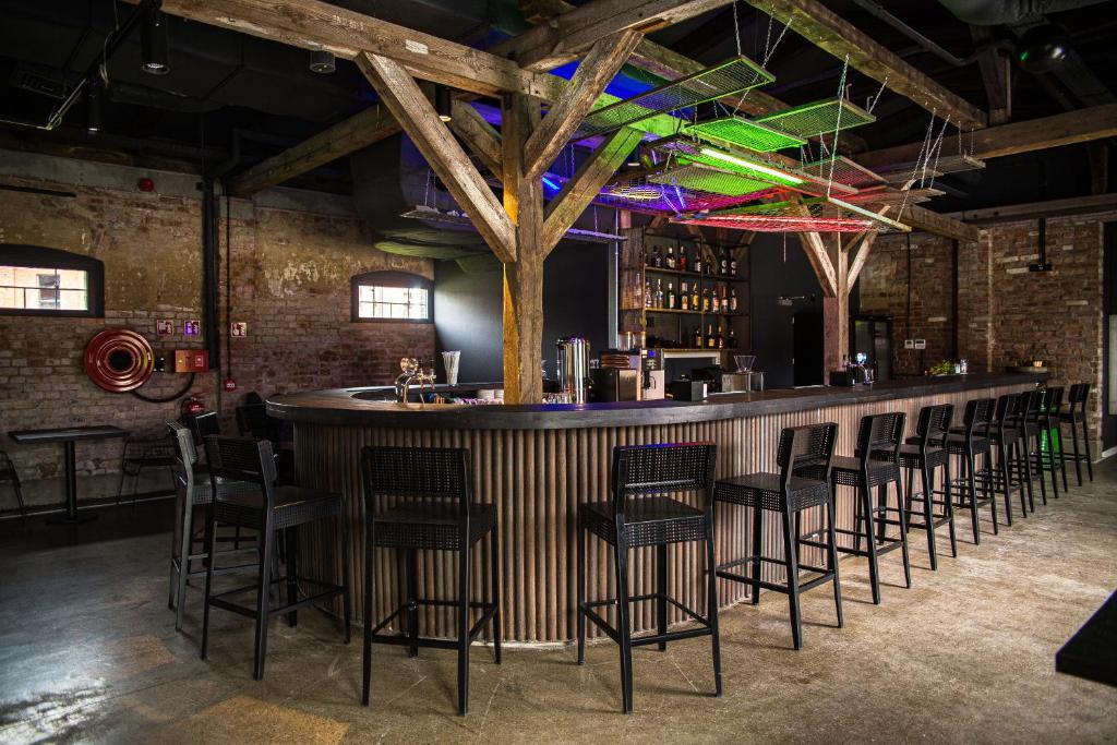 Lounge alebo bar v ubytovaní Cukrownia Żnin