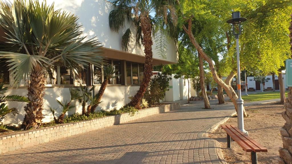 Zahrada ubytování SPNI Eilat Field School