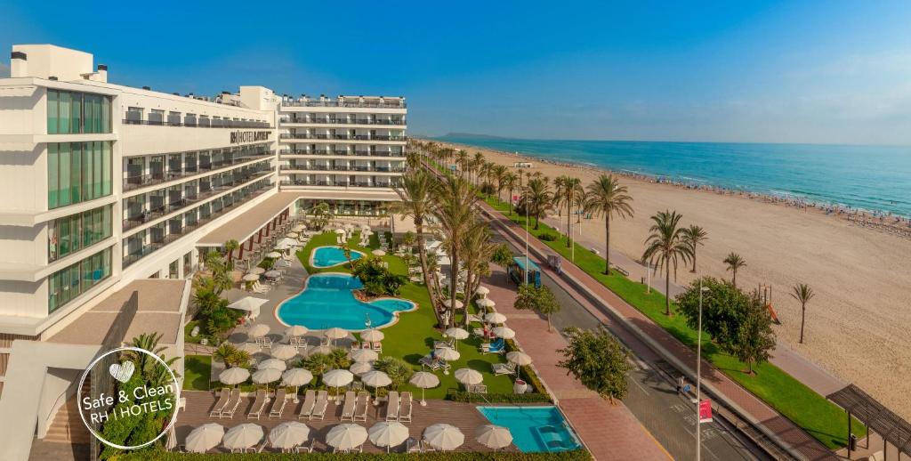 an aerial view of a hotel and the beach at RH Bayren Hotel & Spa 4* Sup in Gandía