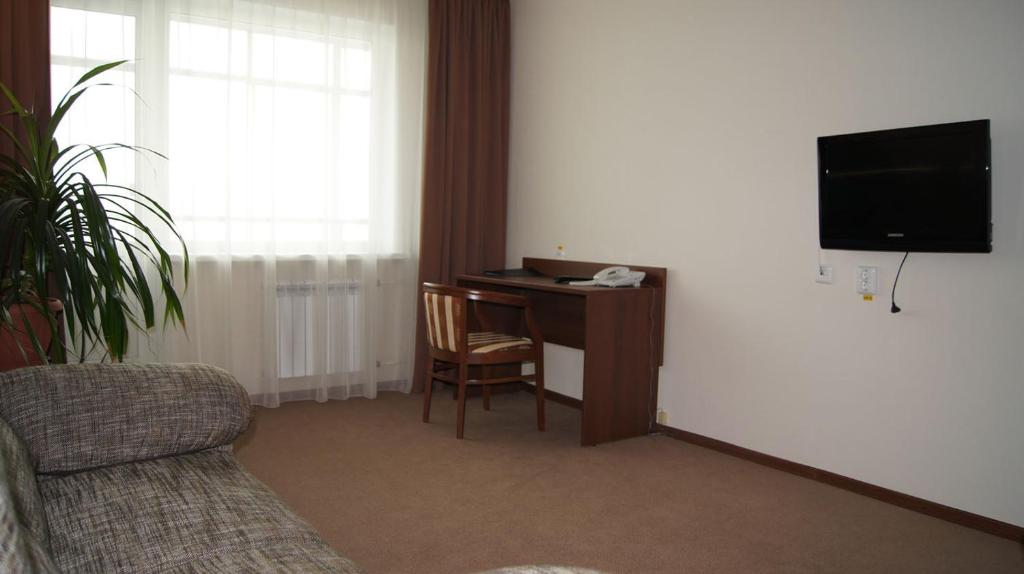 Sariqni sikayotgan qora tanli yigitlar video