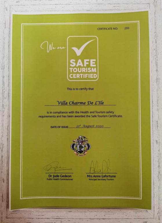 Certifikát, hodnocení, plakát nebo jiný dokument vystavený v ubytování Villa Charme de L'ile