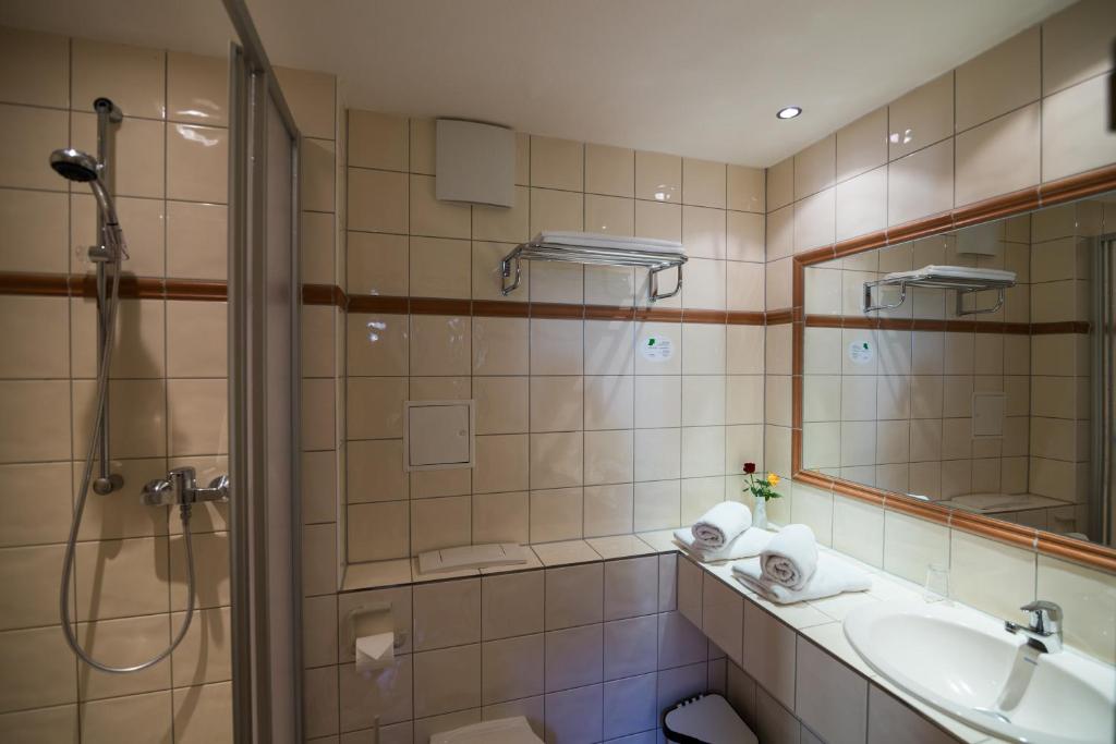Koupelna v ubytování Hotel Oybiner Hof