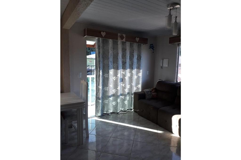  Casa em Bombinhas Praia de Zimbros para 8 pessoas