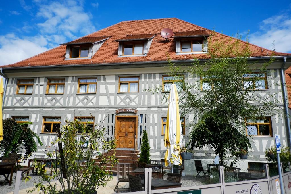 Budova, kde se hotel nachází