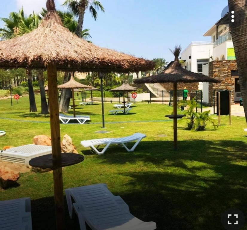 Zahrada ubytování Vera playa apartamento 1dormitorio
