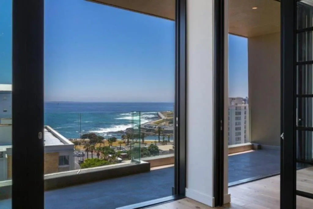 Luxury Cape Town Penthouse with Ocean views, Cape Town, South Africa