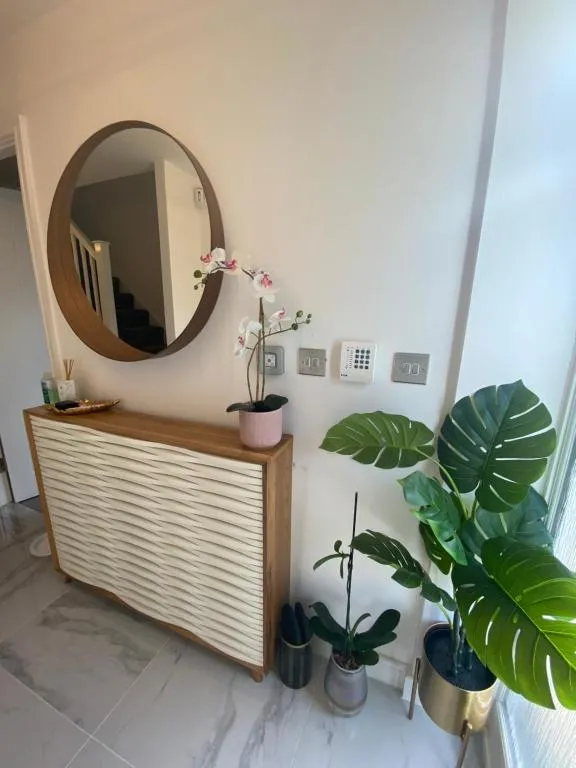 New Modern Room with Parking, Manchester (CT), United Kingdom