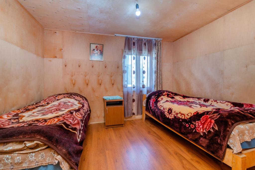 Guest House Old Omalo - Twin Room