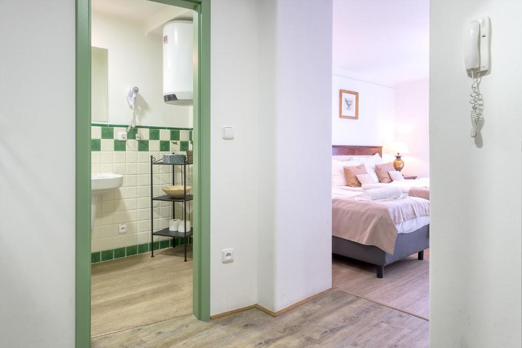 Nobles Apartments - Apartment