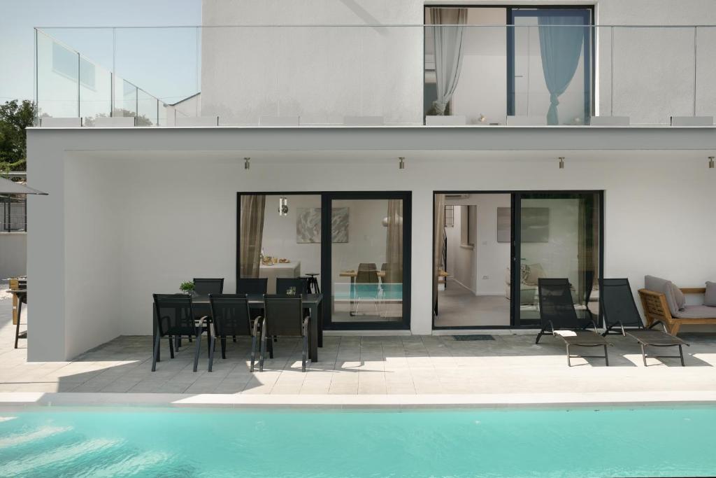 Infinity pool Villa San Amore - Villa With Private Pool
