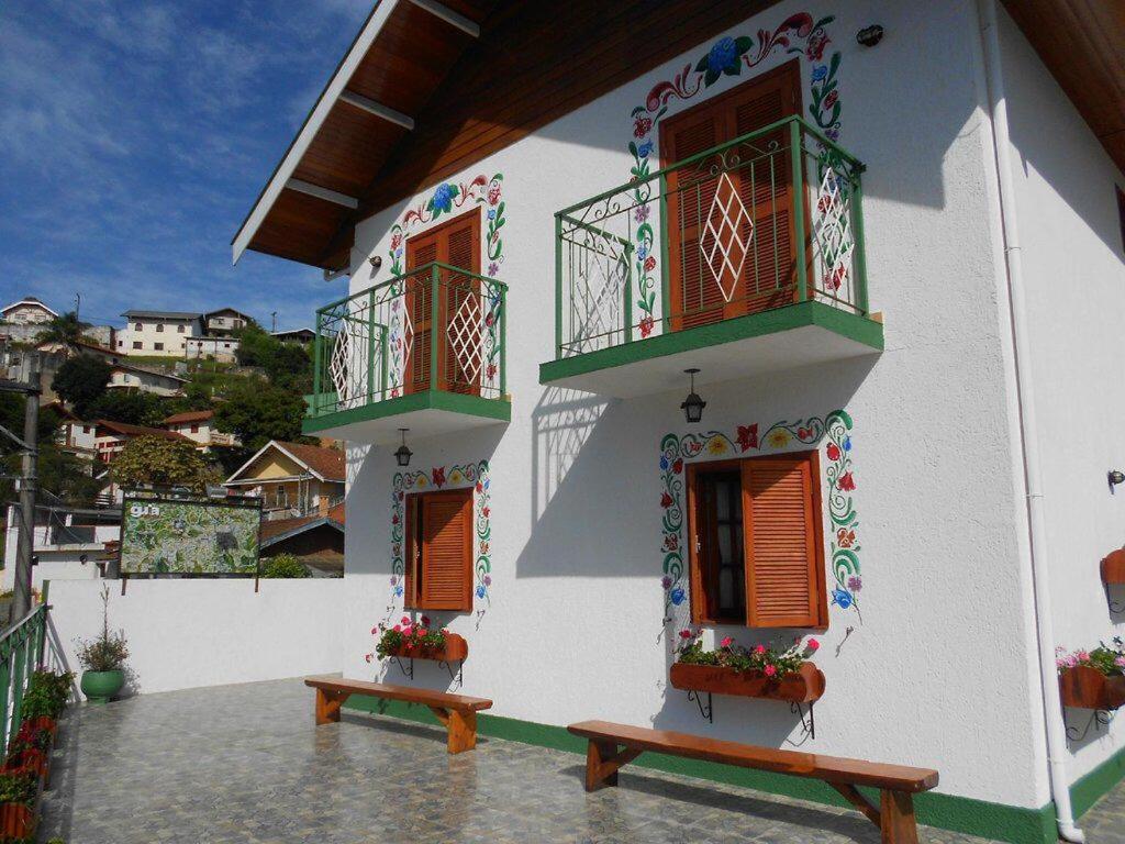  Pousada Monte Suiço