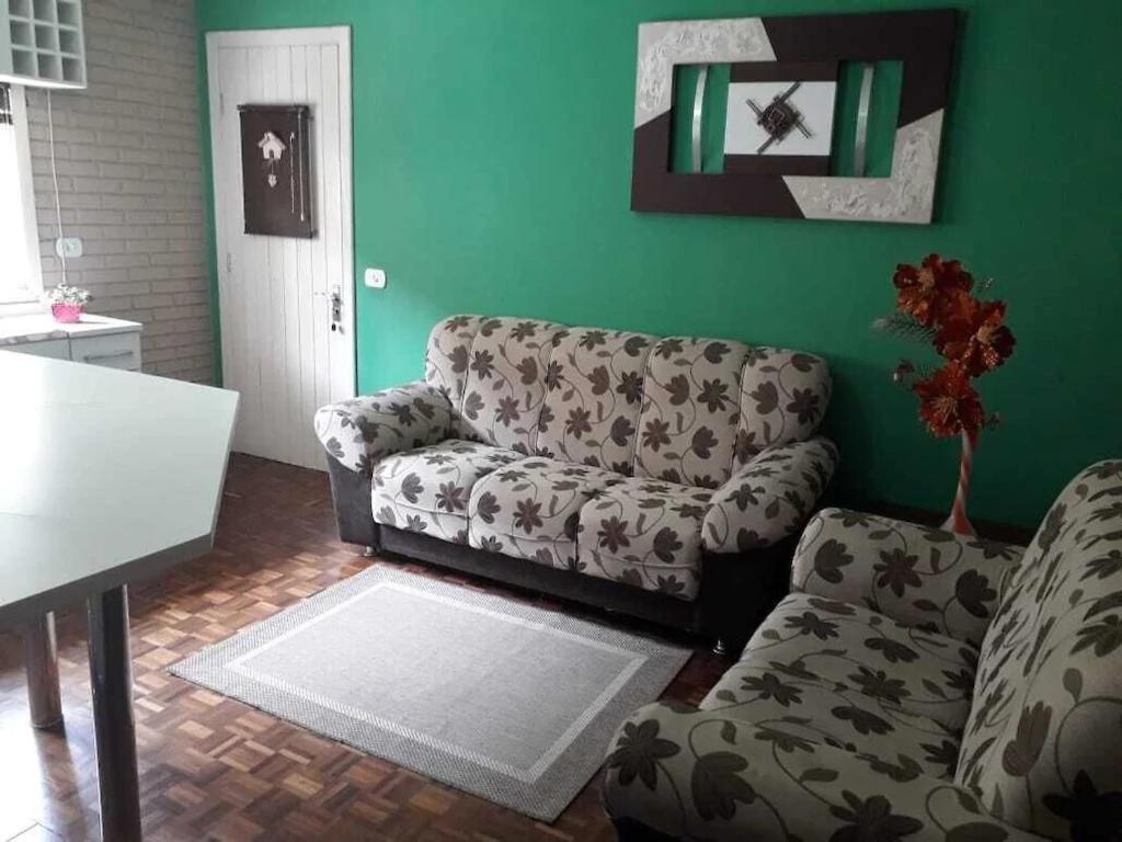 Apto a 400 m rua coberta  Apto a 400 m rua coberta