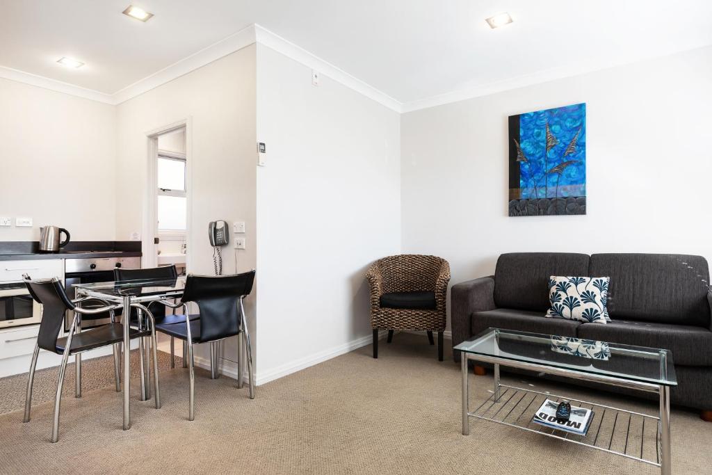 
Two-Bedroom Apartment
