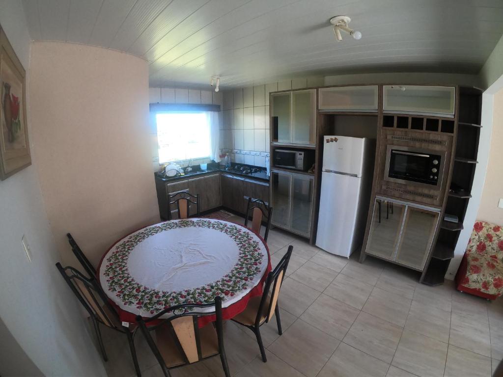  Casa a poucos passos da Praia de Palmas!