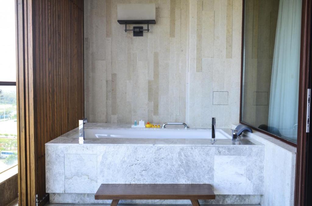 InterContinental Sanya Haitang Bay Resort by IHG - 经典王室