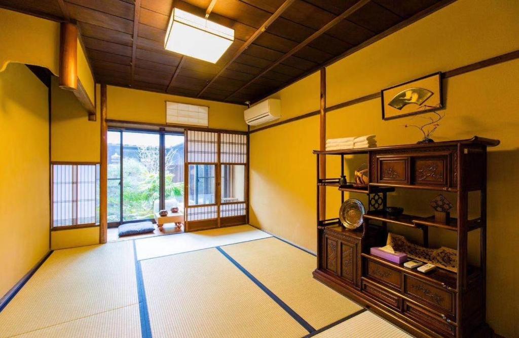 京町屋加賀屋別邸 - Triple Room With Garden View