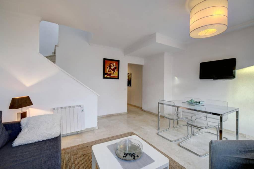 Duplex con vistas al mar, La Línea de la Concepción – Updated ...