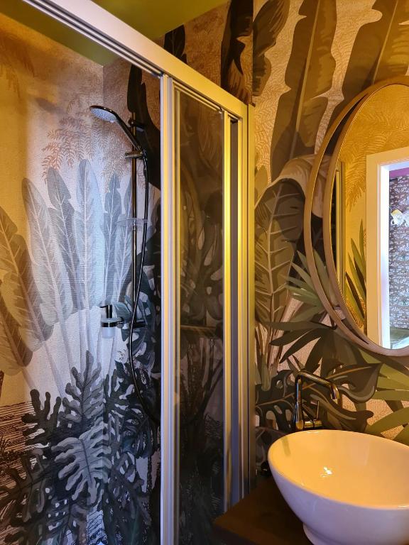 The Henry Self Check-In Guesthouse - Resim 18