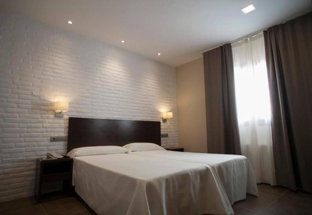 Hotel Restaurante El Corte, Casabermeja – Precios ...