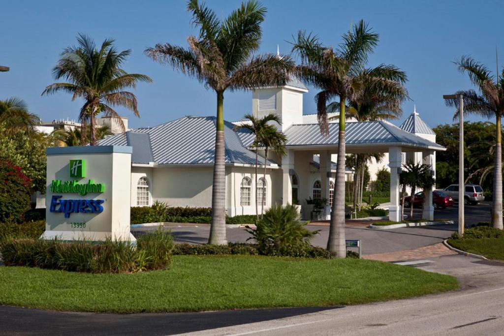 Photo de la galerie de l'établissement Holiday Inn Express- North Palm Beach and IHG Hotel, à Juno Beach