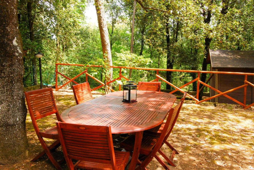 Gambar di galeri bagi Monte Malbe Charming Villa with Garden and Parking di Perugia