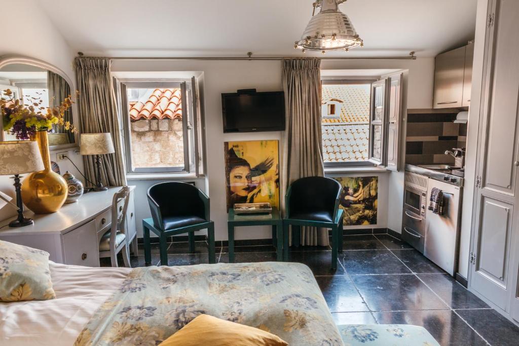 Kuchyňa alebo kuchynka v ubytovaní Prijeko Palace