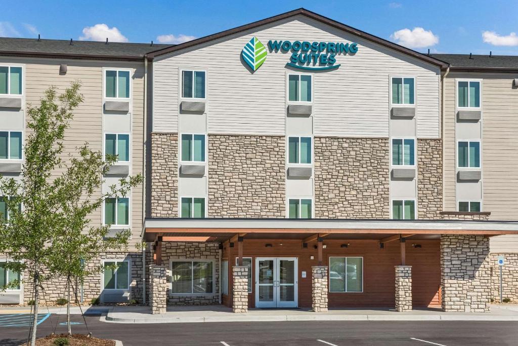 a rendering of a wyncote hotel dans l'établissement WoodSpring Suites Greenville Haywood Mall, à Greenville