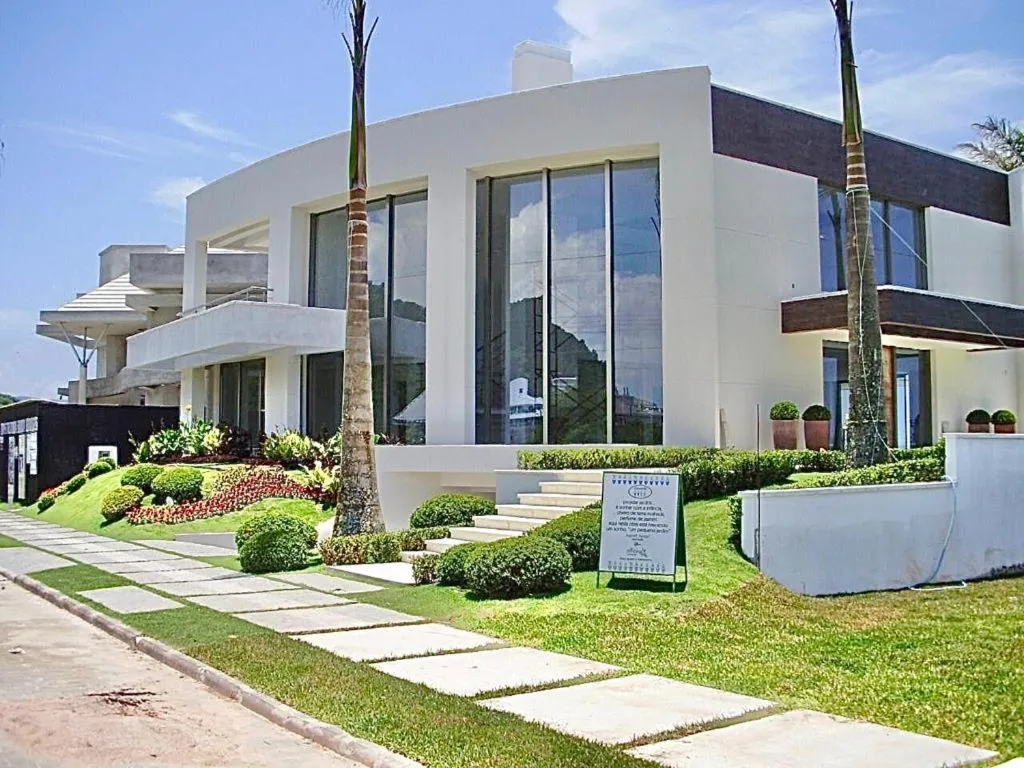 Sofisticação Frente mar em Jurerê Internacional, Florianópolis, Brazilia
