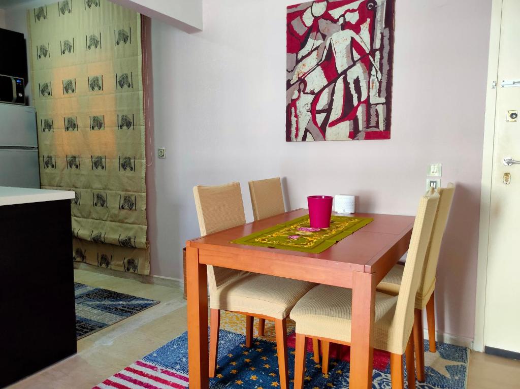 Apartment 50 square meters Loutraki WiFi, Smart TV Netflix Mountain view