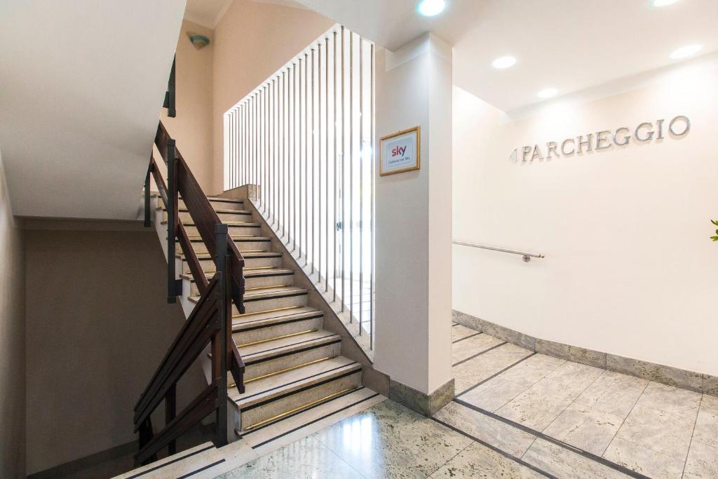 Hotel Royal Torino Centro Congressi - Resim 14