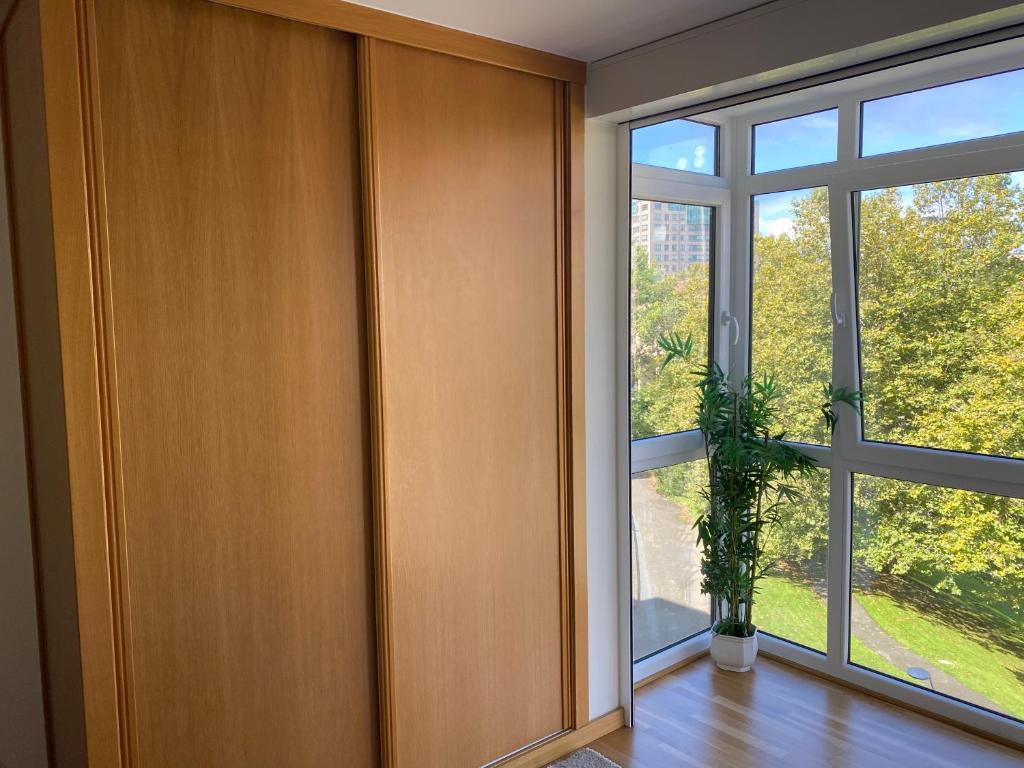 Green apartment - Two-Bedroom Apartment