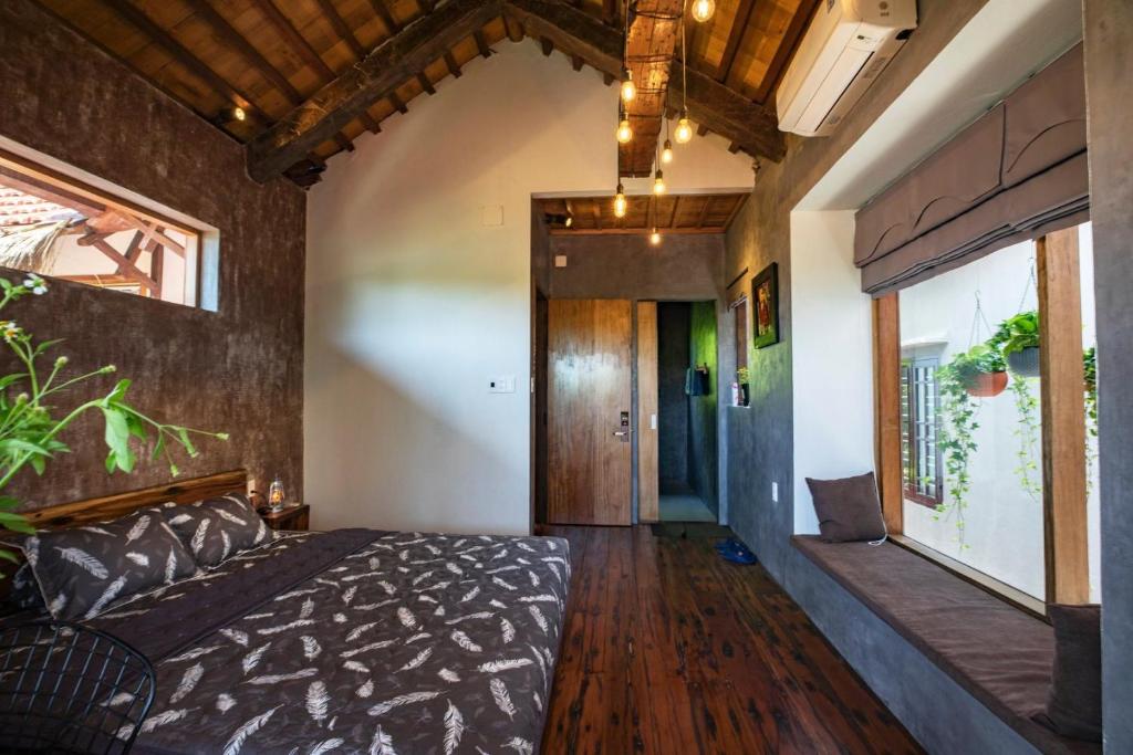 Cat Homestay - Chambre Royale Avec Balcon