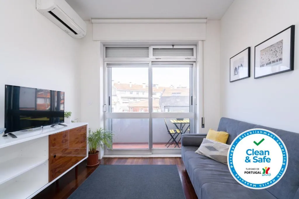ABEL'S @ CAMPO 24 DE AGOSTO - 6 Apartments, Porto, Portugal