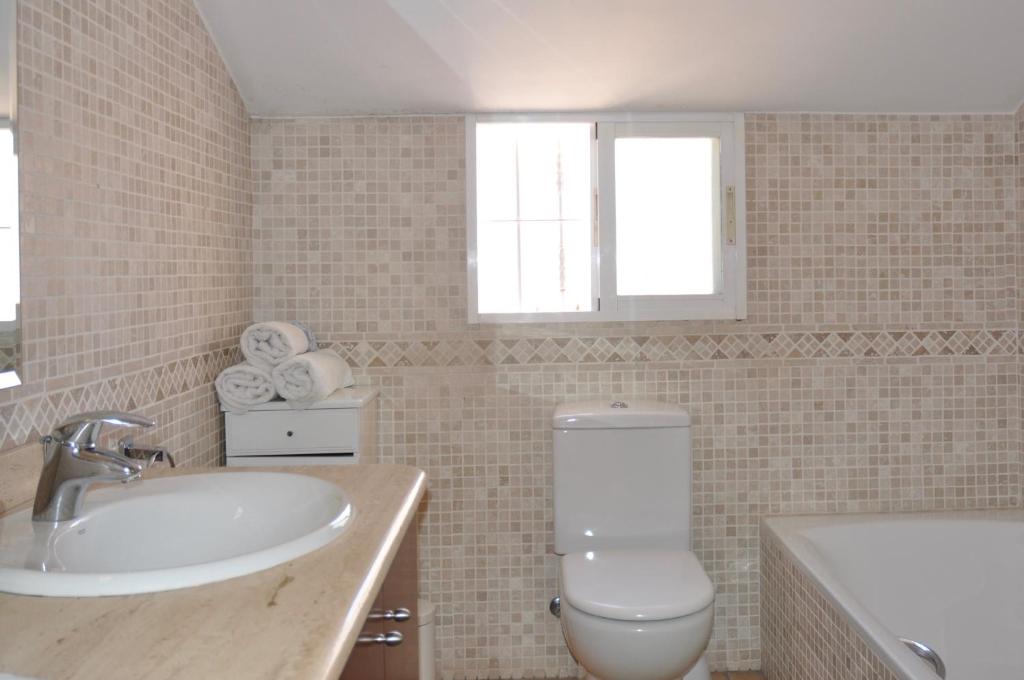 Kúpeľňa v ubytovaní Penthouse with amazing terrace and Altea sea views