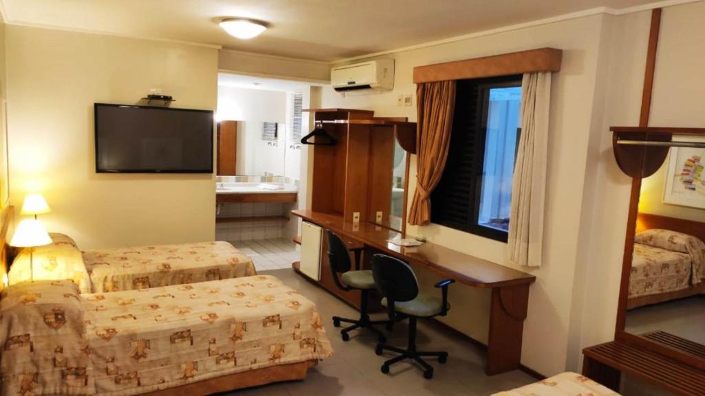  Hotel Metrópolis