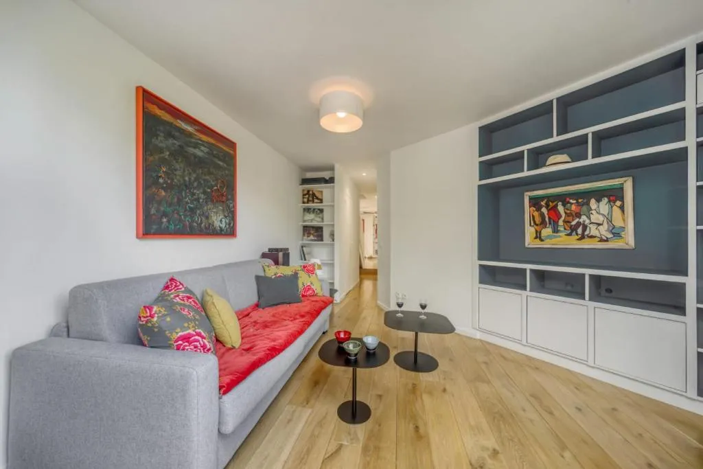 Fantastic 1BR Flat 100m away from Oberkampf, Paris, France