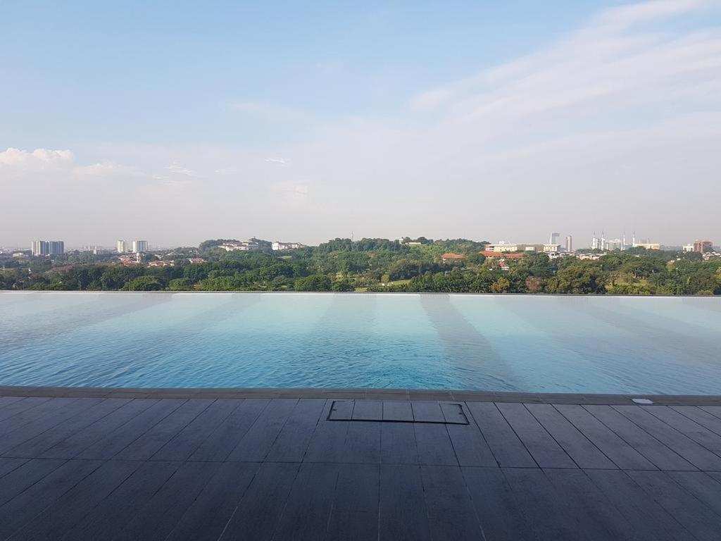 Private studio at Bukit Jelutong - Studio Apartment