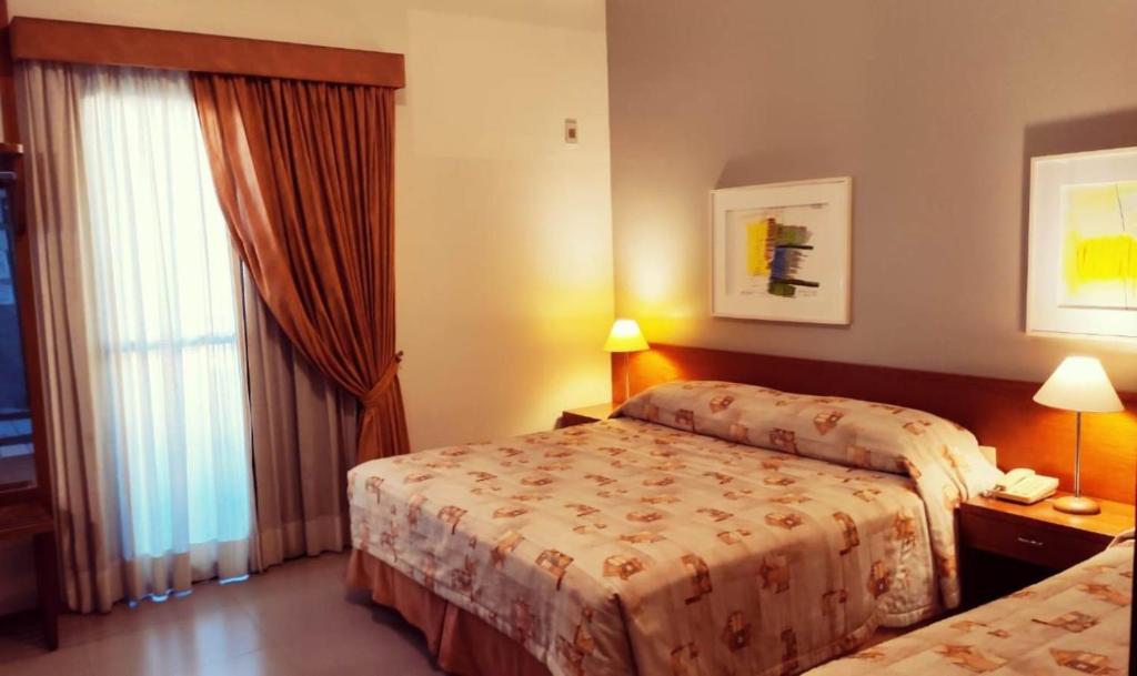  Hotel Metrópolis