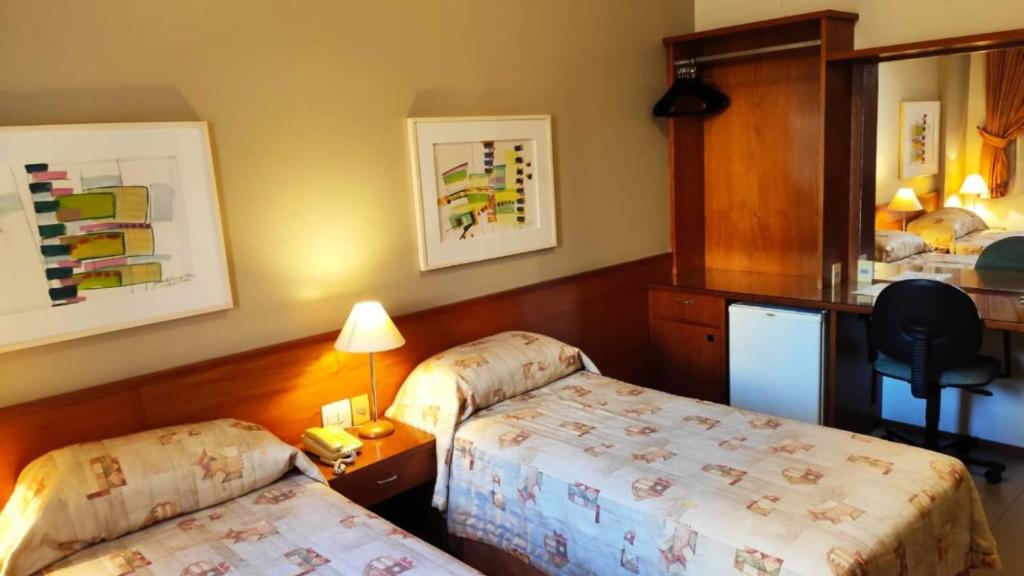  Hotel Metrópolis