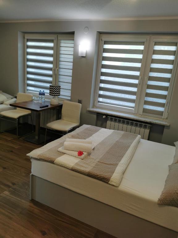 10 Bed And Breakfast - 12