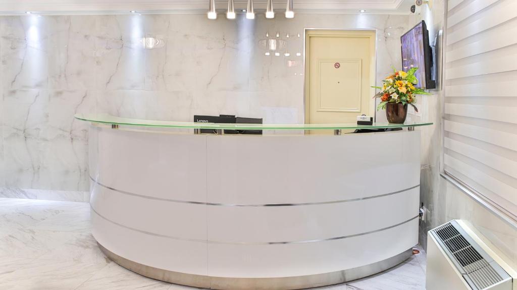 Diplomat Inn - Resim 36