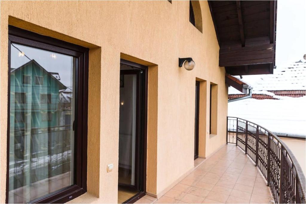 Casa Ienciu - Double Room With Private Bathroom