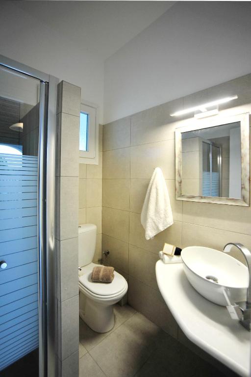 Koupelna v ubytování Anixis Studios Aliki Paros