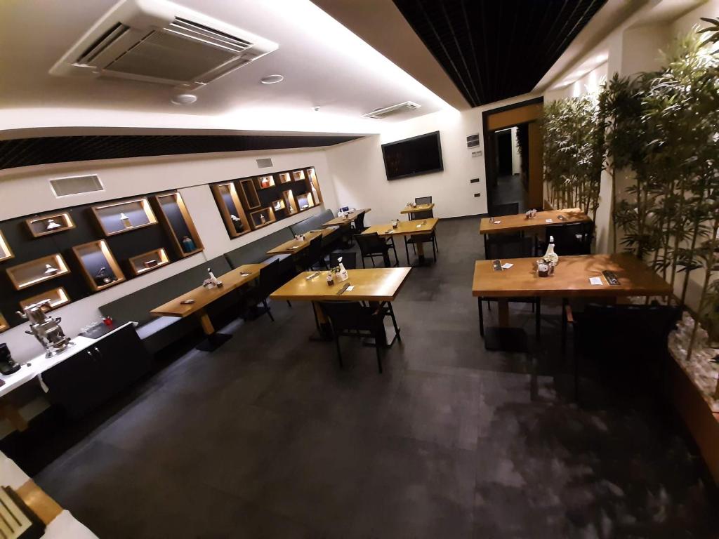 Restaurace v ubytování Sapko Airport Hotel