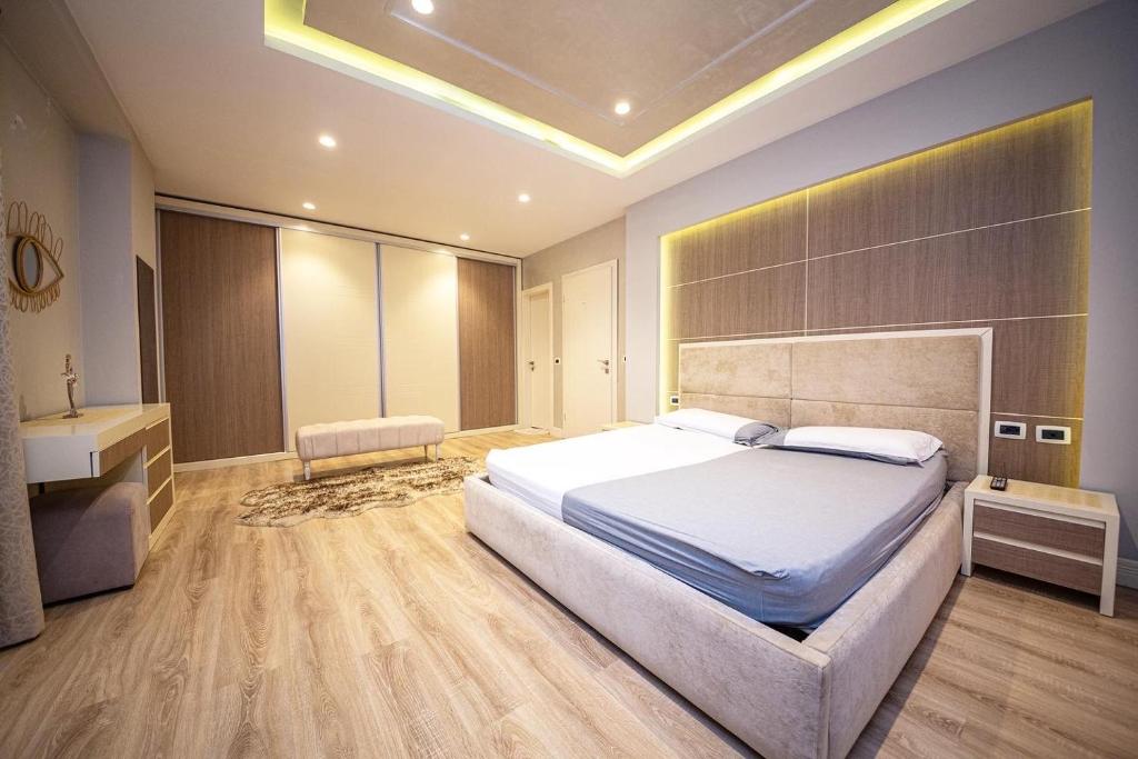 Milestone Deluxe Apartment Tirana - Imazhi 11