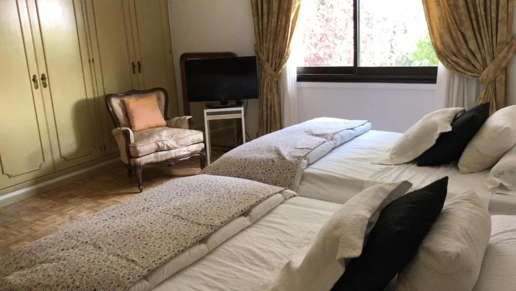 Suite de Lujo en Plaza Castilla, Madrid, Spania