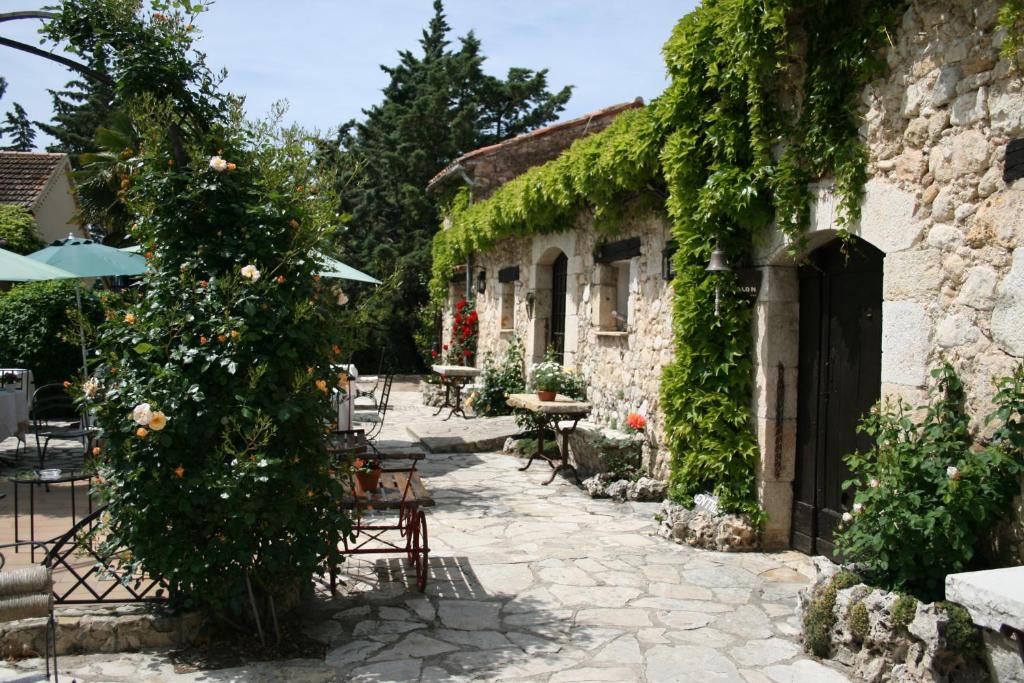 Hotel-Restaurant Le Moulin De La Camandoule, Fayence – Tarifs 2023