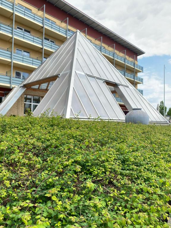 Zahrada ubytování Kurhotel Pyramide Bad Windsheim