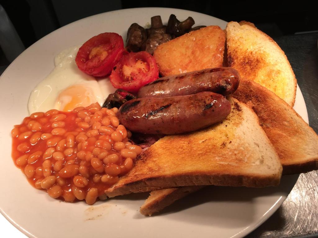 The Farmers Union - Resim 18