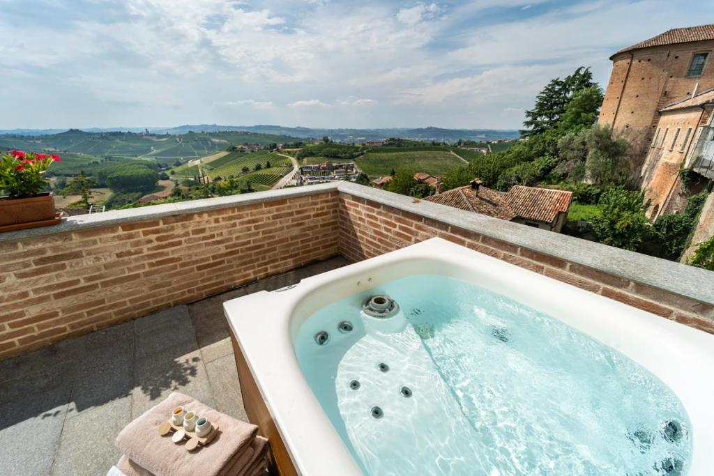 Nespecifikovaný výhled na hory nebo výhled na hory při pohledu z hotelu